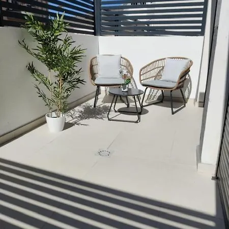 The Korner Montana Apartment *