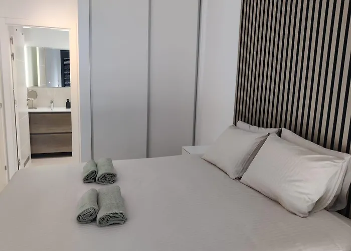 The Korner Montana 아파트 아데제